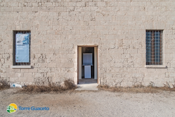 quel-che-resta-e-il-ciano-mostra-di-giuseppe-ciraci-organizzata-dal-consorzio-di-gestione-di-torre-guaceto-05A2FB7FC-62DF-CBD9-B595-3472B3508415.jpg