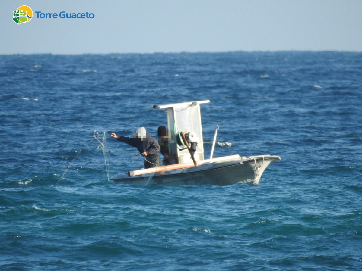 Beccati pescatori di frodo in pieno giorno a Torre Guaceto