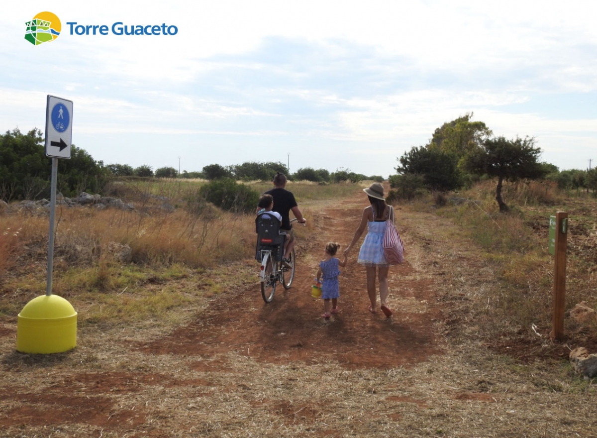 In spiaggia con la bici: al via il percorso ciclopedonale della Riserva